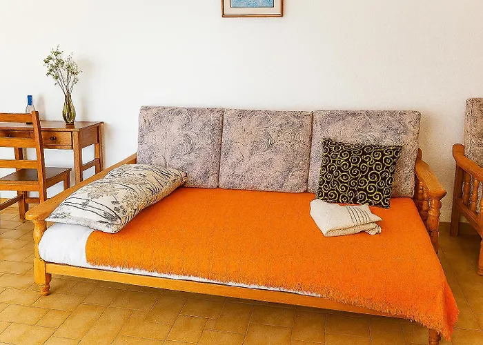 Da Rocha 1 Bedroom With Balcony *